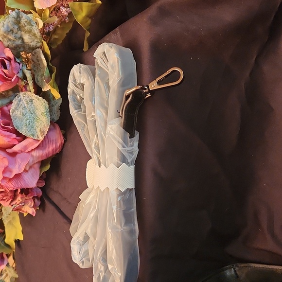 Black and White bag - Picture 6 of 8